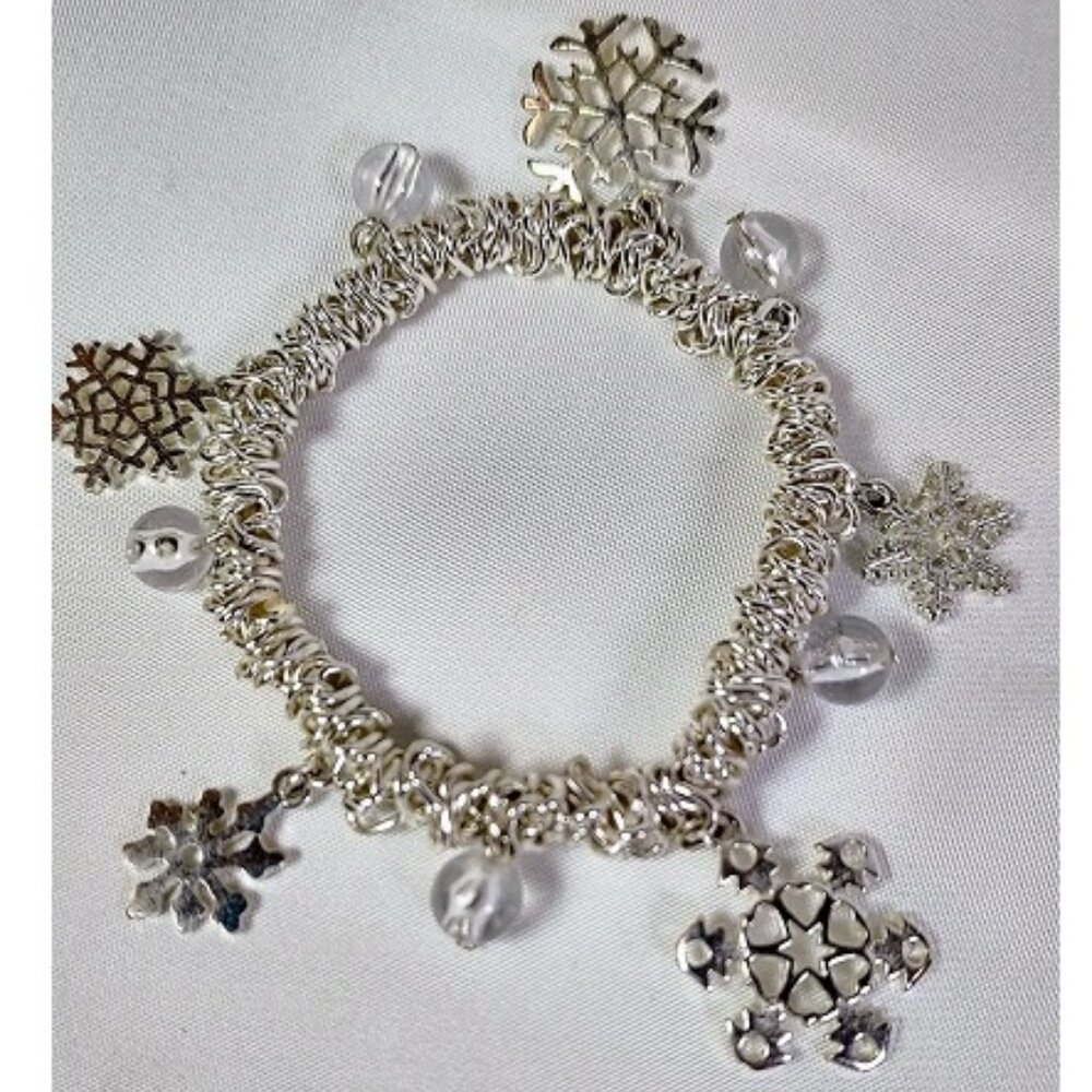 Snowflake Charm Clear Beads Stretch Chain Bracelet